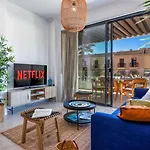 Apartment Vivi Homes - Toro Pool, Sauna, Gym &