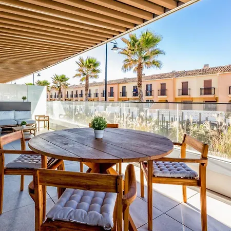 Vivi Homes - Toro Pool, Sauna, Gym & Apartment *