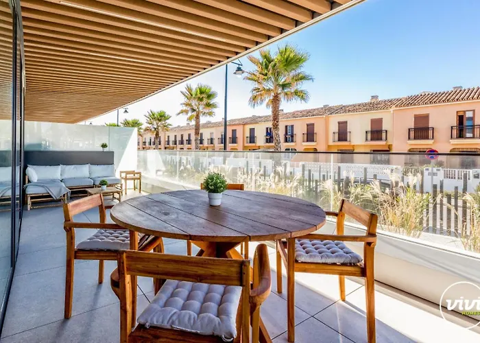 Vivi Homes - Toro Pool, Sauna, Gym & Apartment *